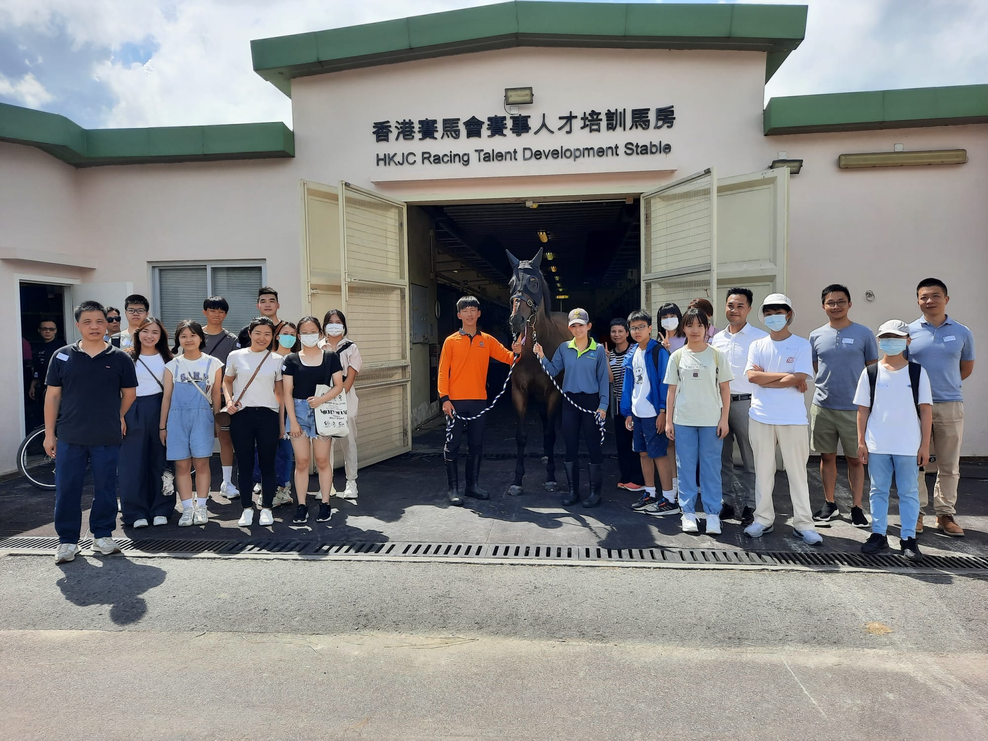 3f5dbda2-2b47-4018-8295-b948d577f9a9.jpg